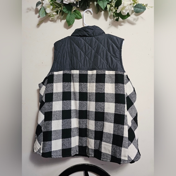 Maurices vest - Picture 3 of 5